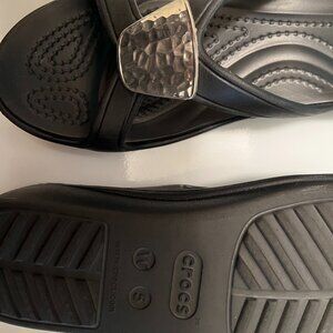 CROCS Sanrah Embellished Wedge Sandals Women's  BLACK Slip On-Size 5